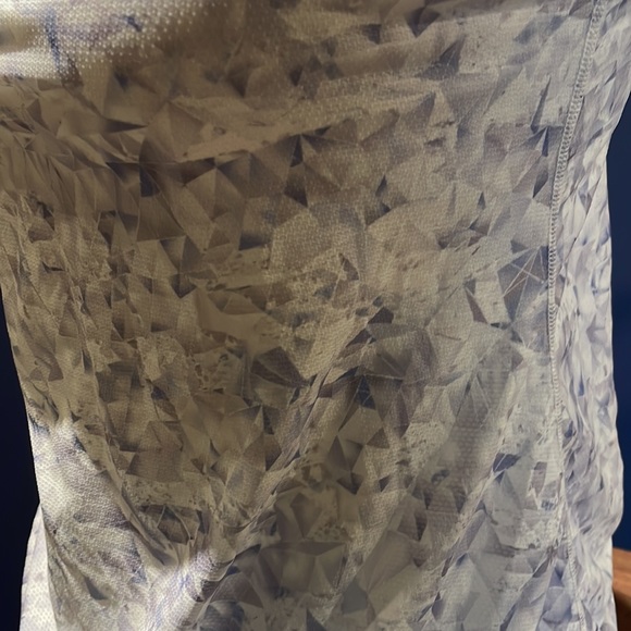 Tonic Active// workout tank top size medium white glacier design - Picture 4 of 4